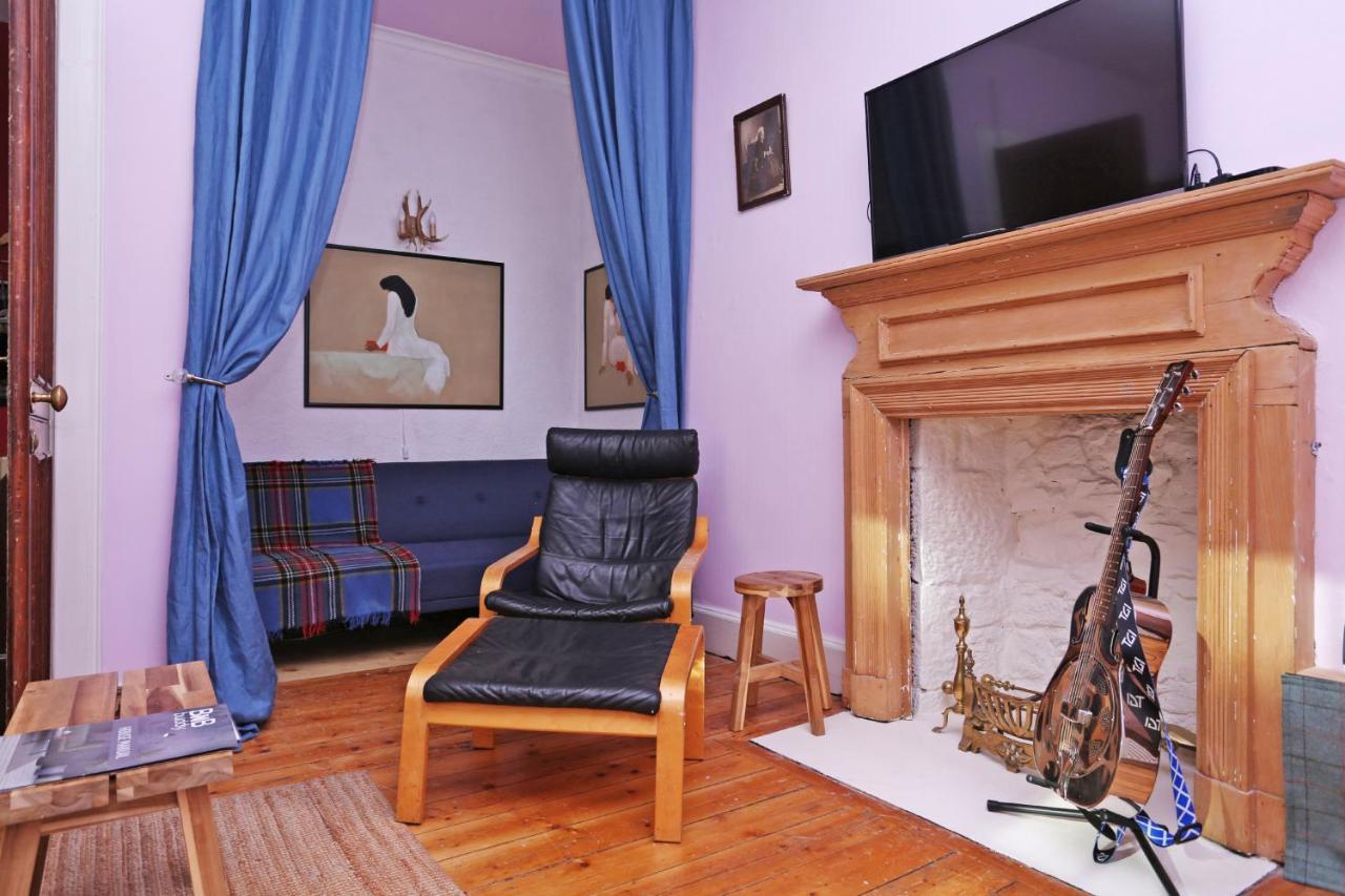 Joivy Iconic Colorful Home On The Royal Mile Edimburgo Esterno foto